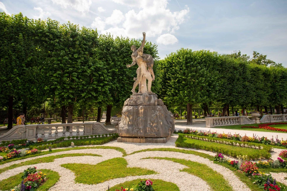 Statue Hercules