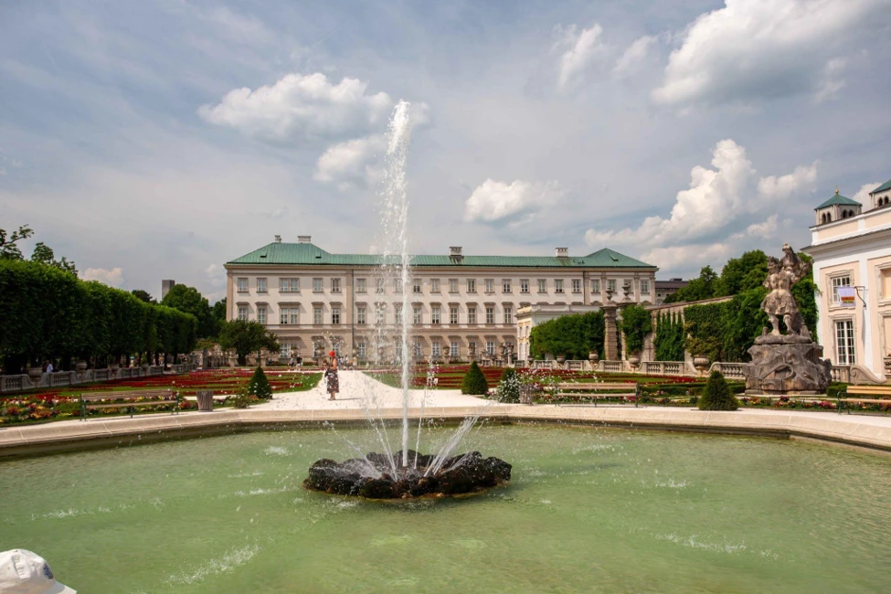 Vier-Elemente-Brunnen